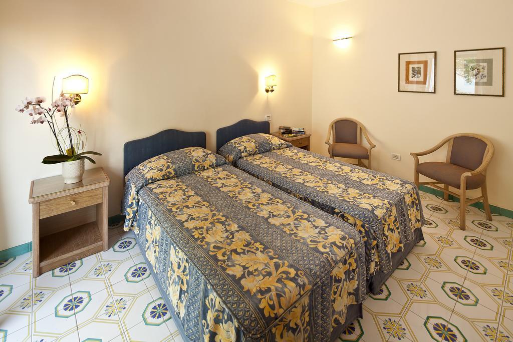 Hotel Continental Mare Ischia Dış mekan fotoğraf