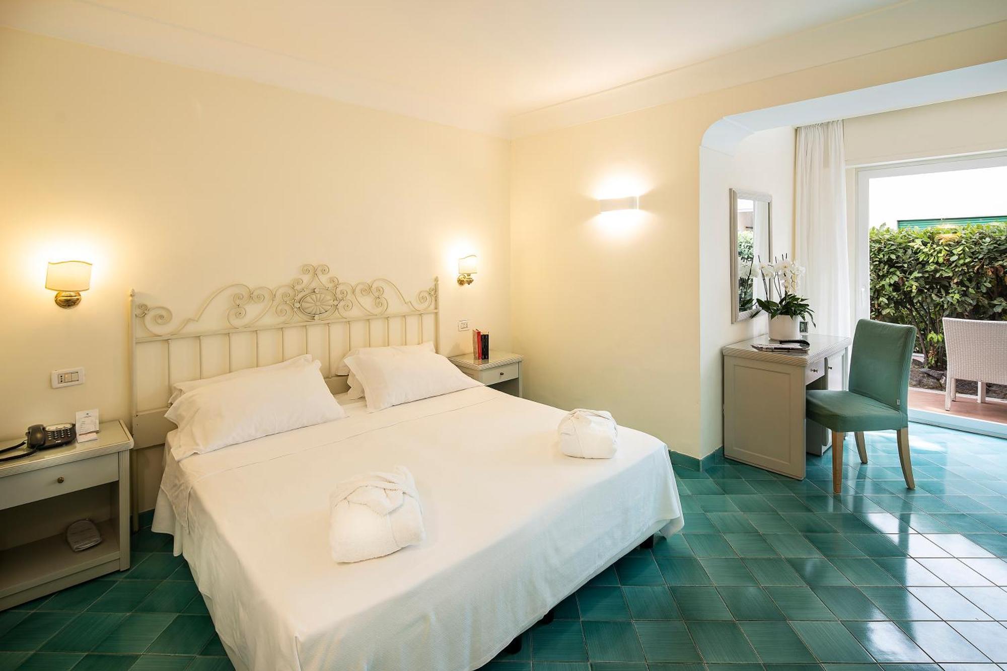 Hotel Continental Mare Ischia Dış mekan fotoğraf